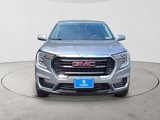 Used 2024 GMC Terrain SLE image 2
