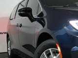 New 2025 Chrysler Pacifica Select image 3
