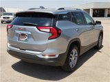 Used 2024 GMC Terrain SLT image 4