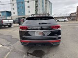 Used 2020 Volkswagen Atlas Cross Sport SE w/ Panoramic Sunroof Package image 6