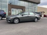New 2025 Hyundai Elantra SE image 3