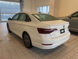 Used 2021 Volkswagen Jetta SE image 2