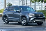Used 2022 Volkswagen Taos SE image 2