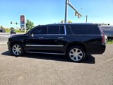 Used 2017 Cadillac Escalade ESV Premium Luxury image 3