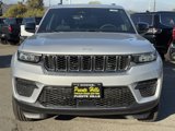 New 2025 Jeep Grand Cherokee Laredo image 2