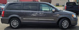 Used 2015 Chrysler Town & Country Touring-L w/ Driver Convenience Group image 4
