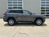 Used 2021 Jeep Grand Cherokee Laredo w/ Security & Convenience Group image 2