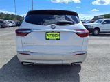 Used 2021 Buick Enclave Essence image 3