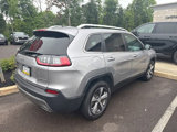Used 2019 Jeep Cherokee Limited image 2