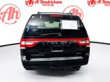 Used 2016 Lincoln Navigator Select image 4