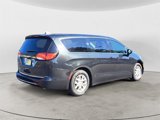 Used 2022 Chrysler Voyager LX image 3