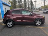 Used 2016 Chevrolet Trax LT w/ LT Sun and Sound Package image 5