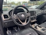 Used 2015 Jeep Grand Cherokee Limited w/ Luxury Group II image 2