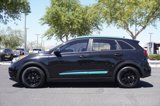 Used 2017 Kia Niro LX image 2