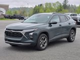 Used 2025 Chevrolet Trax LT w/ LT Convenience Package image 2