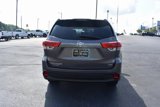 Used 2019 Toyota Highlander LE image 5
