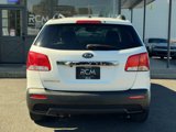 Used 2012 Kia Sorento LX w/ Convenience Pkg image 6