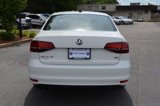 Used 2017 Volkswagen Jetta SE image 4