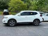 Used 2020 Nissan Rogue SV w/ Sun & Sound Touring Package image 3