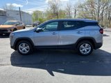 Used 2024 GMC Terrain SLE image 2
