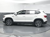Used 2022 Volkswagen Taos SE w/ Panoramic Sunroof Package image 5