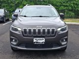Used 2019 Jeep Cherokee Limited w/ Technology Group image 2