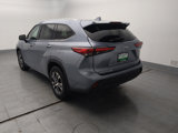 Used 2022 Toyota Highlander XLE image 5