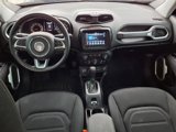 Used 2018 Jeep Renegade Latitude w/ Cold Weather Group image 5