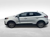 Used 2023 Ford Edge SEL image 2