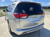 Used 2020 Chrysler Voyager Lxi image 4