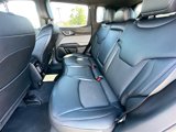 Used 2024 Jeep Compass Latitude image 4