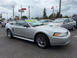 Used 2000 Ford Mustang Convertible image 3