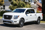 Used 2023 Nissan Titan SV image 3