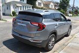 Used 2024 GMC Terrain SLT image 5