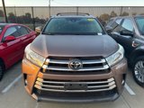 Used 2017 Toyota Highlander Limited image 2