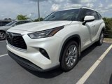 Used 2020 Toyota Highlander Limited image 3