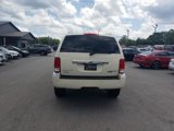 Used 2009 Chrysler Aspen Limited image 3