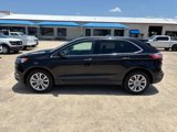 Used 2022 Ford Edge Titanium image 2