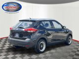 Used 2019 Nissan Kicks S image 5