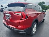 Used 2022 GMC Terrain SLE image 3