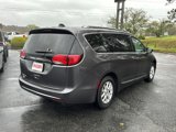 Used 2020 Chrysler Pacifica Touring-L image 5