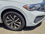 Used 2022 Volkswagen Jetta S image 2