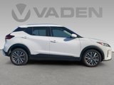 Used 2024 Nissan Kicks SV image 2