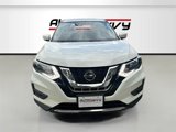 Used 2019 Nissan Rogue S image 2