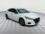 Used 2021 Nissan Altima 2.5 SR image 2