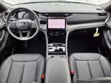 New 2025 Jeep Grand Cherokee L Limited w/ Black Appearance Package image 5
