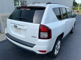 Used 2016 Jeep Compass Latitude image 2