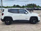 Used 2021 Jeep Renegade Latitude image 3