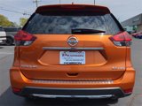 Used 2018 Nissan Rogue SL w/ Premium Package image 5