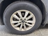 Used 2020 Kia Sorento LX w/ LX I4 Convenience Package image 3